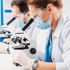 Szpitale i laboratoria